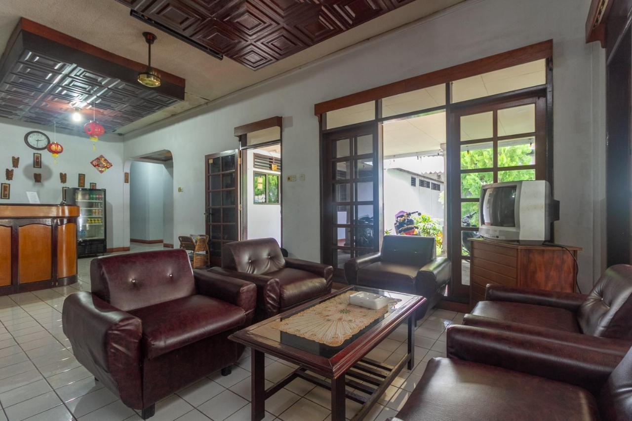 Hotel Reddoorz At Jalan Babepalar Rike Manado Exteriér fotografie