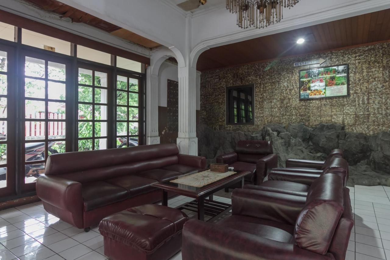 Hotel Reddoorz At Jalan Babepalar Rike Manado Exteriér fotografie