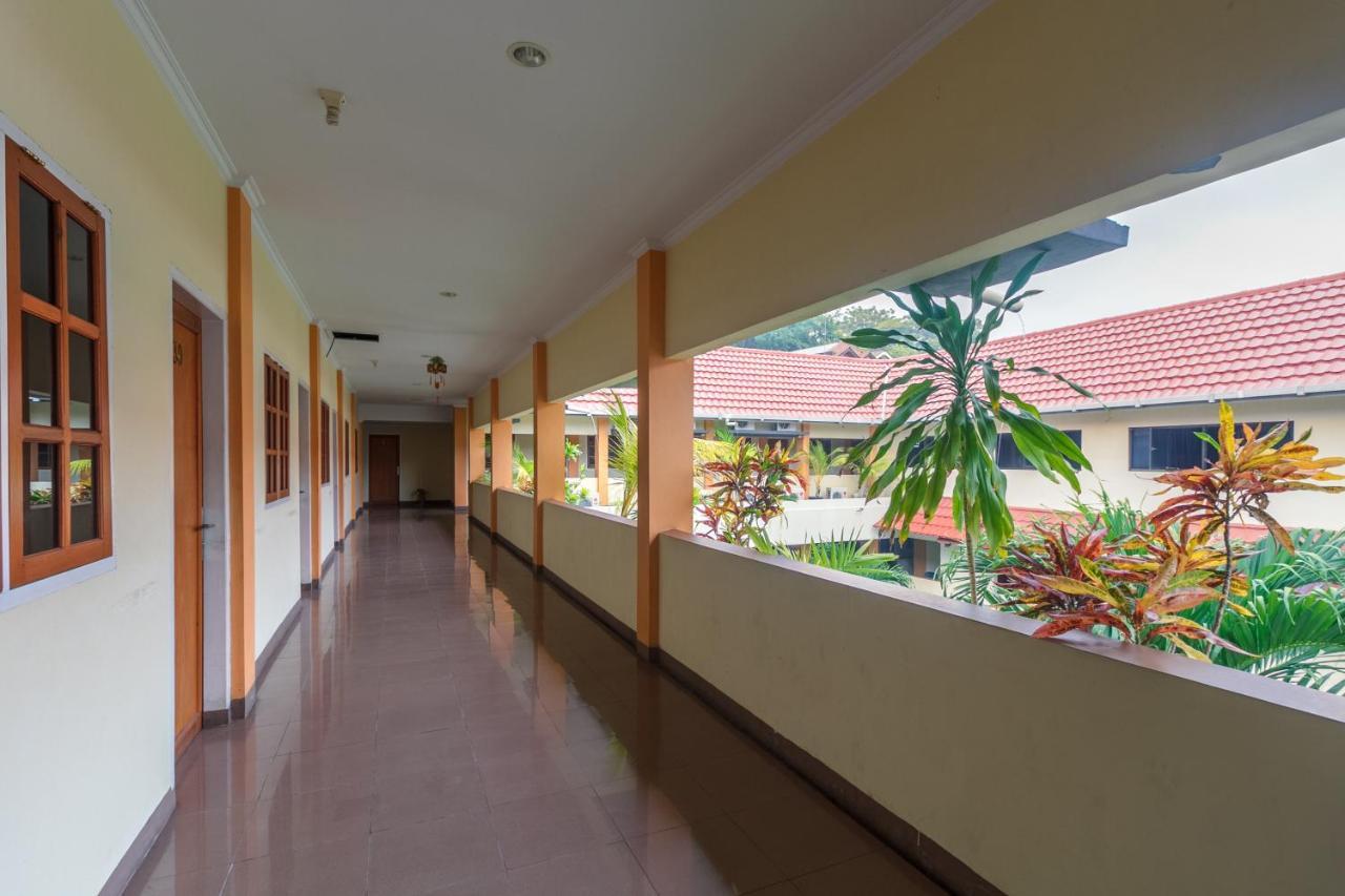 Hotel Reddoorz At Jalan Babepalar Rike Manado Exteriér fotografie